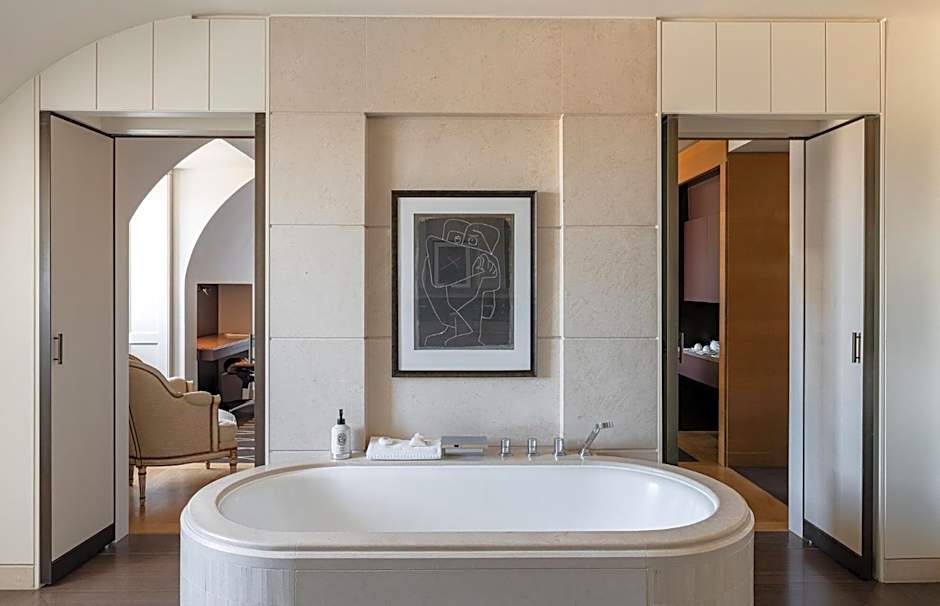 Four Seasons Hotel Des Bergues Geneva
