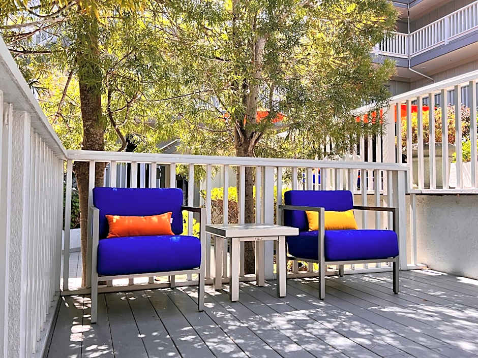 Holiday Inn Express Monterey - Cannery Row By IHG