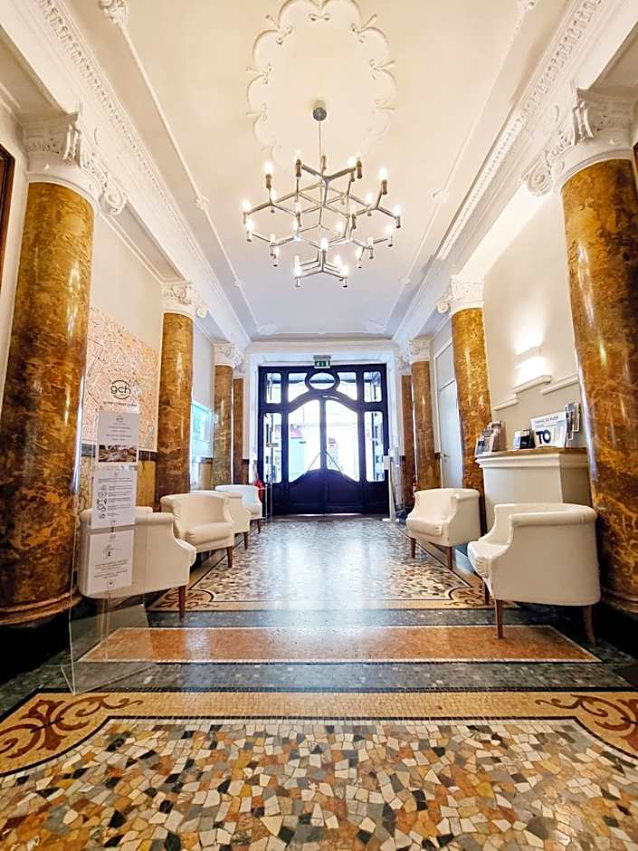 Green Class Hotel Astoria
