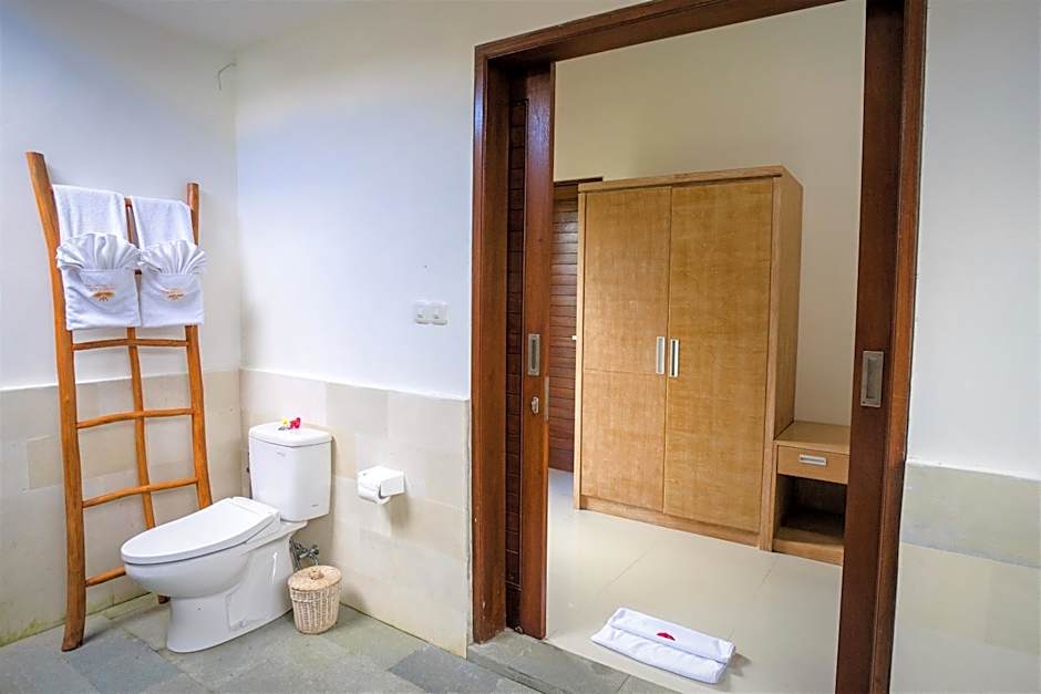 Three Gold Luxury Private Villas