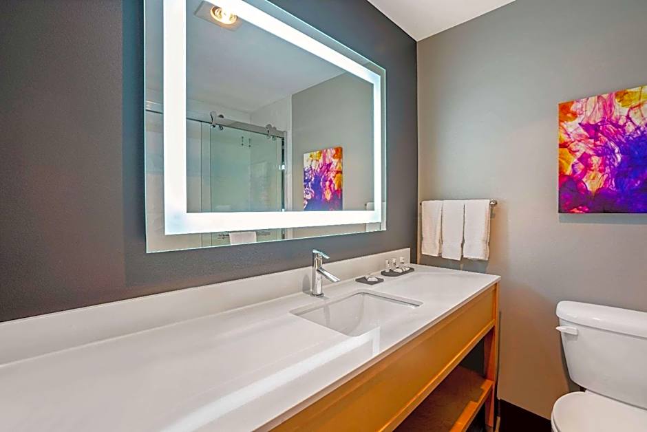 La Quinta Inn & Suites by Wyndham Seattle-Federal Way