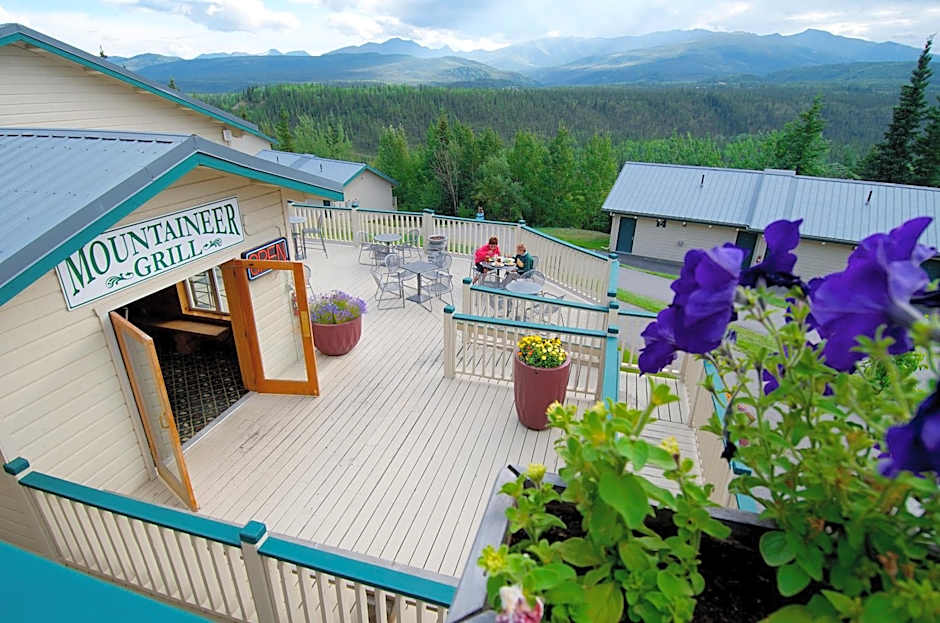 Denali Bluffs Hotel