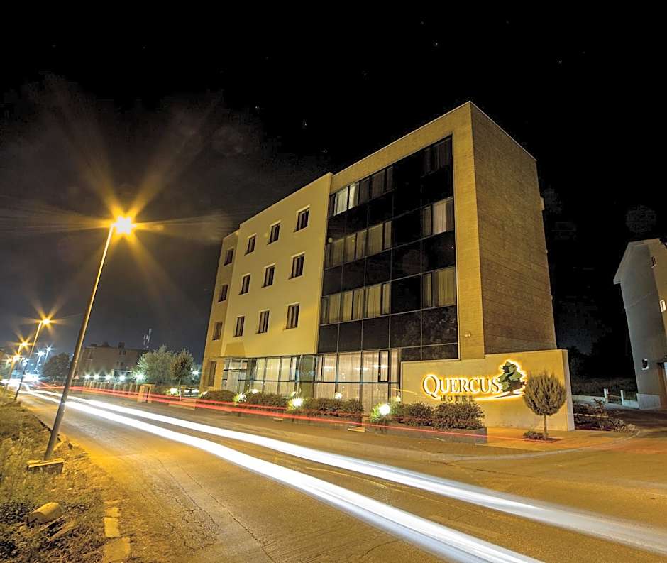 Hotel Quercus