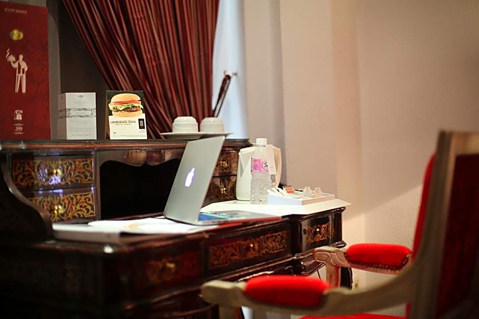 Hotel La Maison Blanche