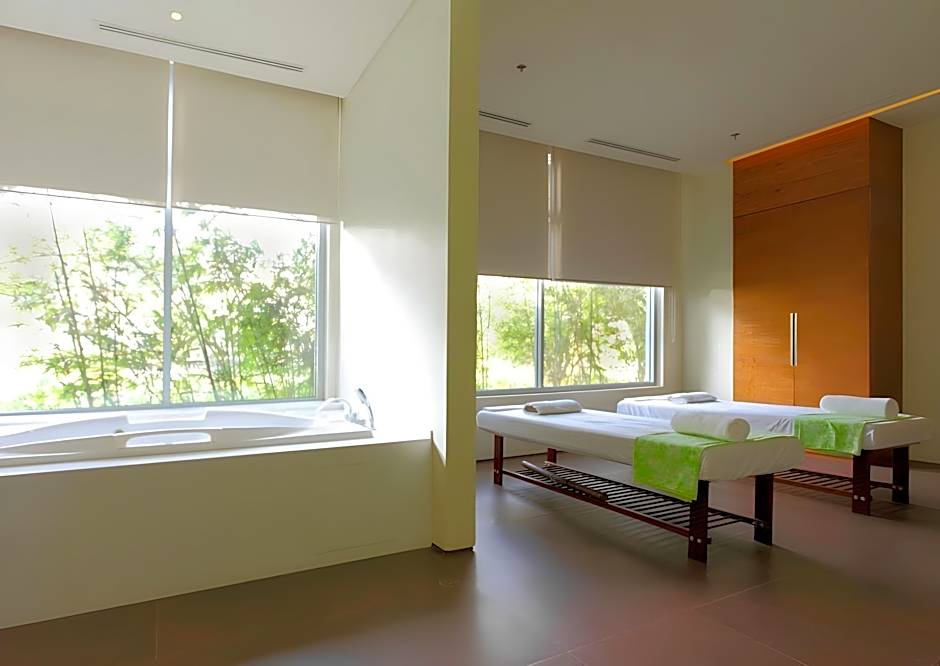 Pico Sands Hotel