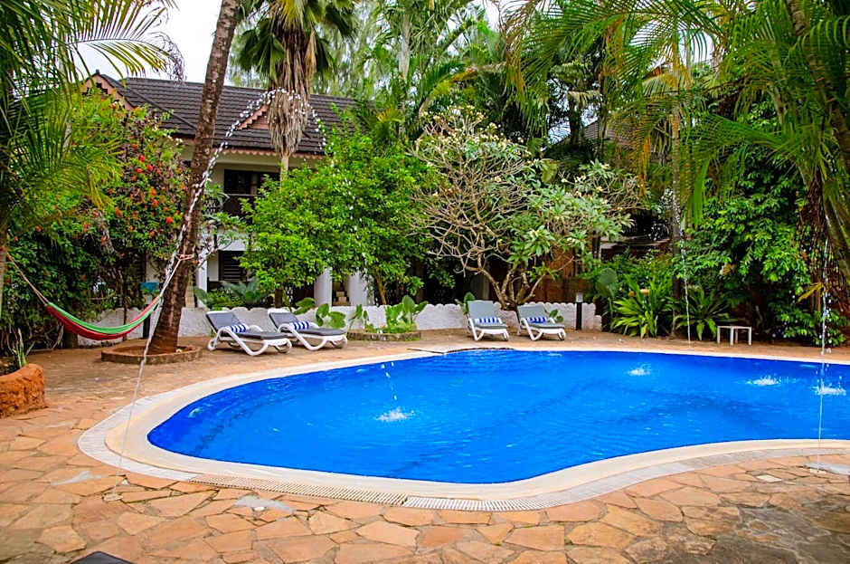 Langi Langi Beach Bungalows