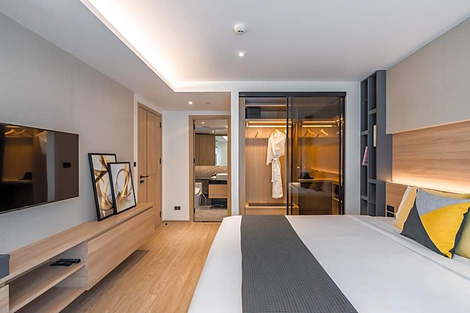 Destiny63 Ekamai Apartment