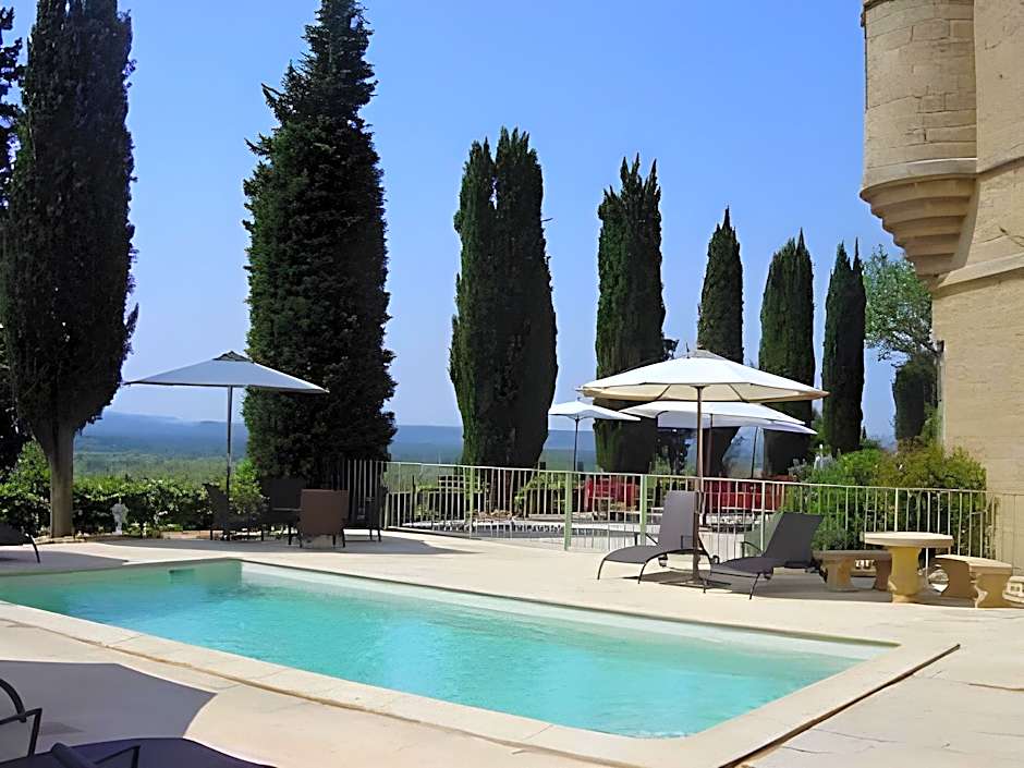Hostellerie du Chateau des Fines Roches