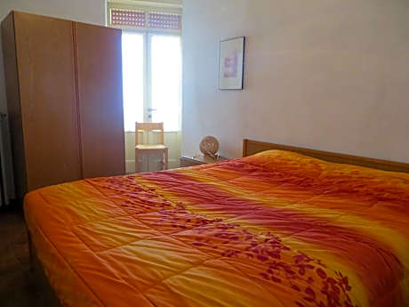 One-Bedroom Apartment with Balcony