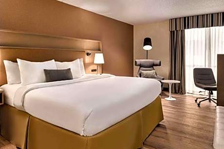 King Room - Mobility Access/Non-Smoking