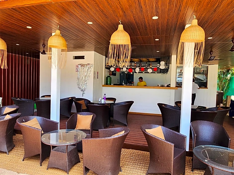 Shining Sand Beach Hotel