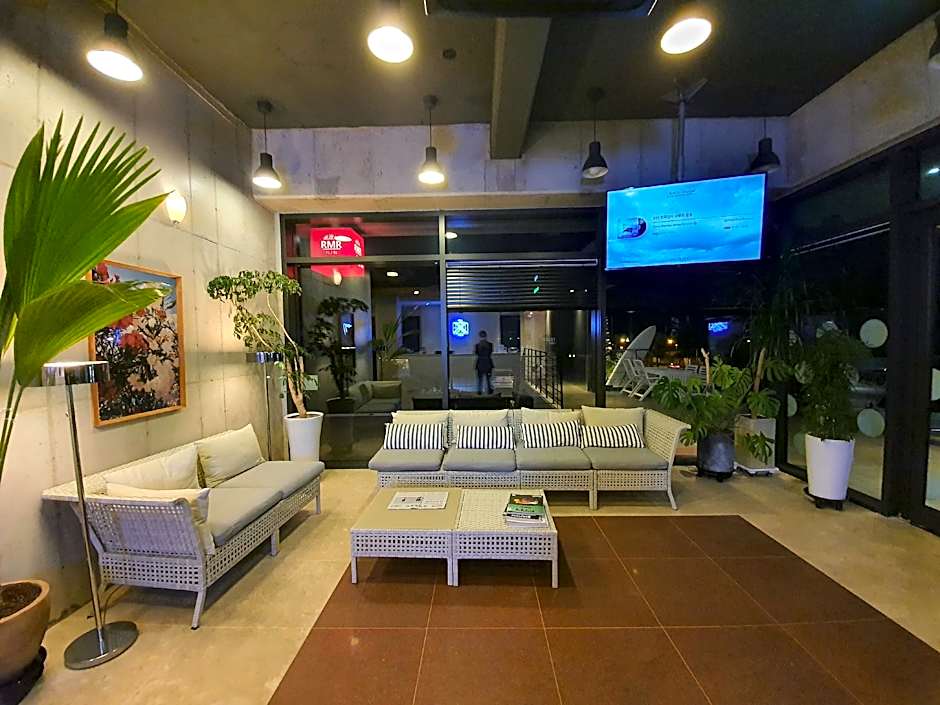 CNB Hotel COZYANDBOUTIQUE
