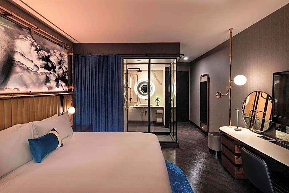 HOTEL EMC2, Autograph Collection by Marriott