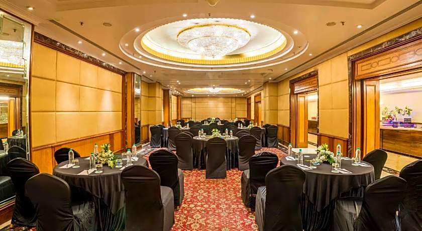 Hotel Parle International