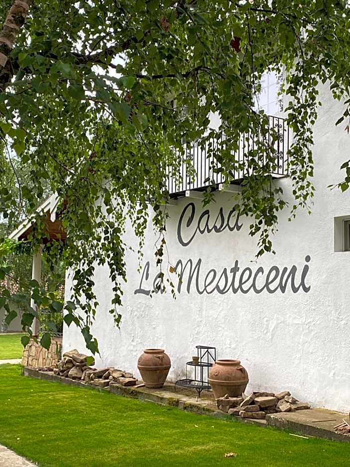 Country Club La Mesteceni