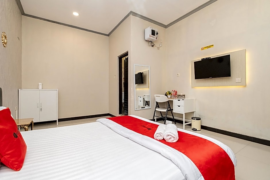 RedDoorz near Kampung Inggris Pare