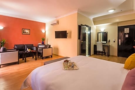 Superior Double Room with Pool View