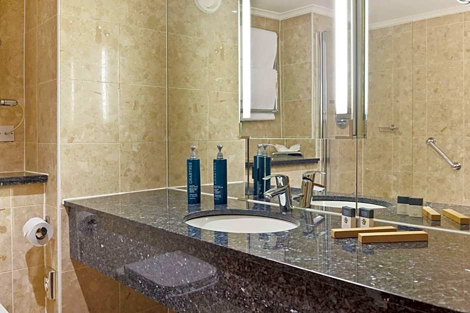 DoubleTree by Hilton Glasgow Central