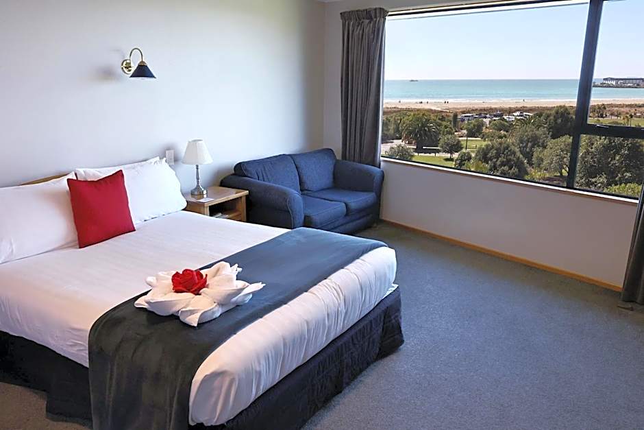 Baywatch Motor Lodge