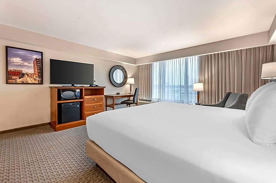 Drury Inn & Suites Champaign