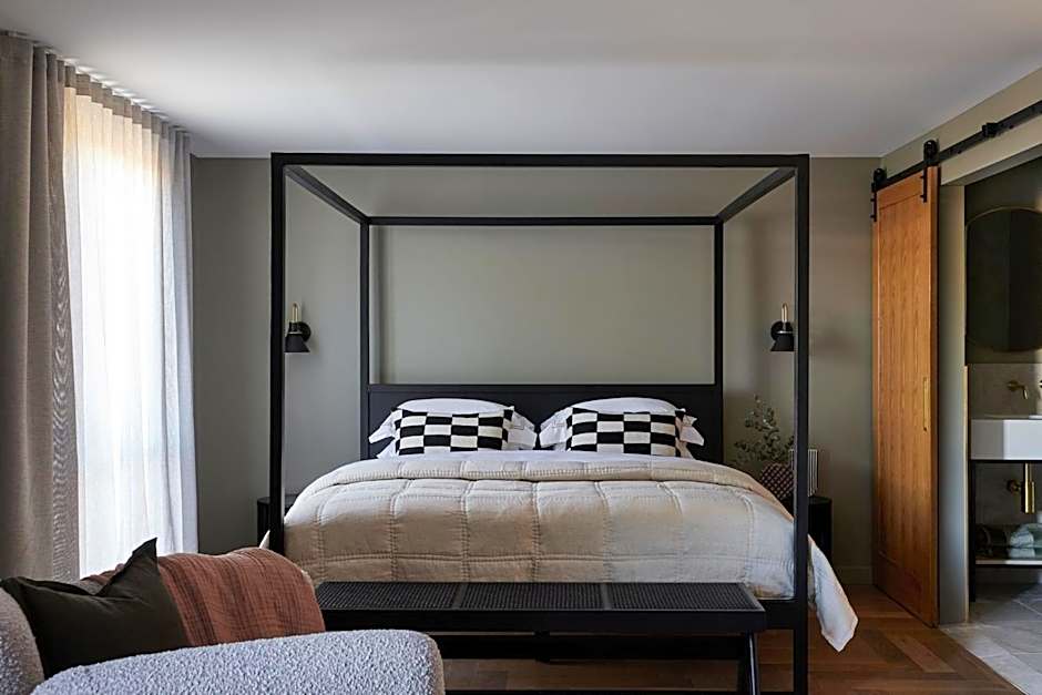 Central Caleula Motor Lodge