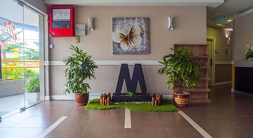 Mornington Hotel  Bukit Permata Lumut