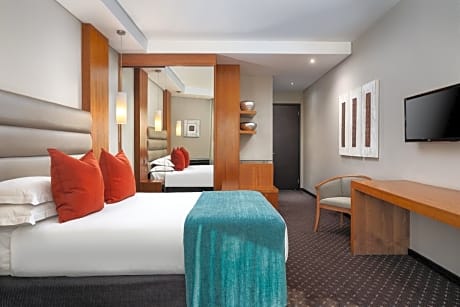 Standard Room with King Bed