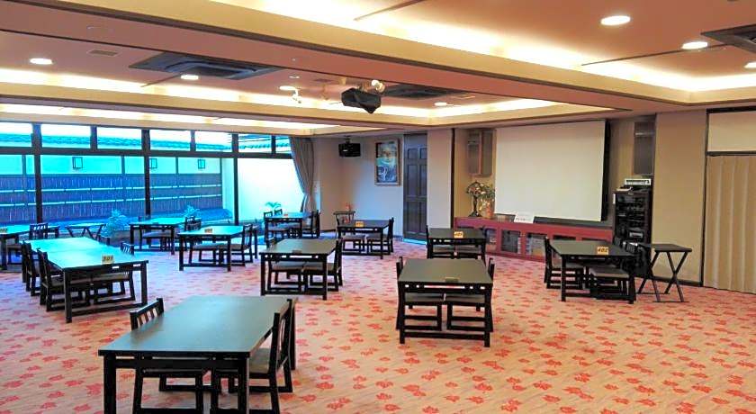 Saga Grace Hotel
