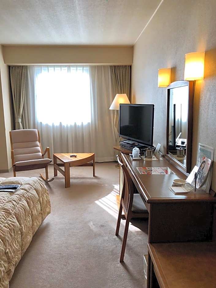 Tendo Central Hotel