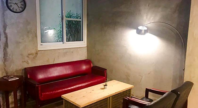 Prince To Travel Hotel