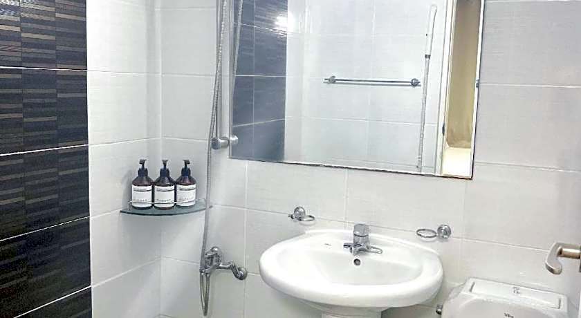 The Oakra Hotel
