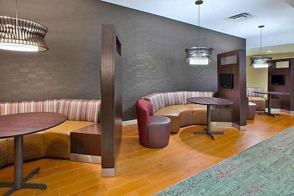 Courtyard by Marriott Somerset