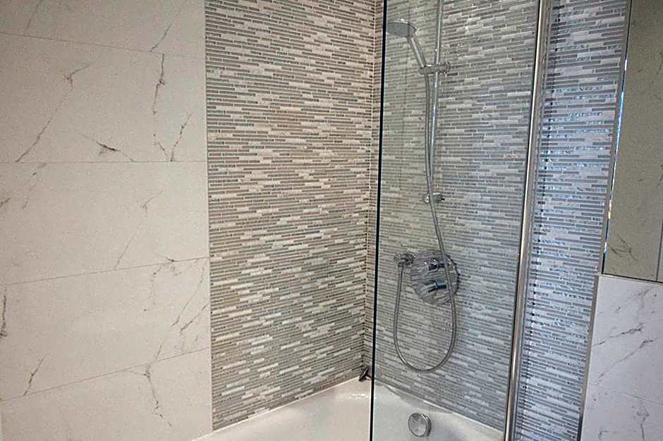 Beachcliff Rooms & Apartments