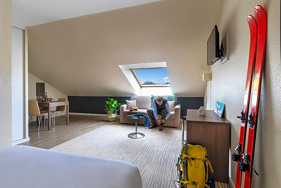 Kyriad ChambÃ©ry Centre - HÃ´tel et RÃ©sidence