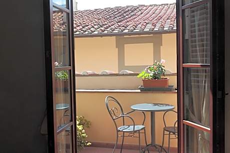 Classic Double Room with Balcony and Partial View