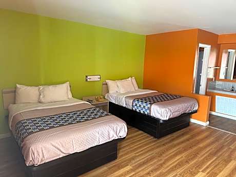 Double Room with Two Double Beds - Non-Smoking