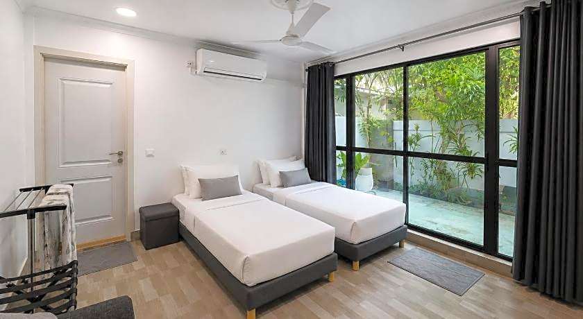 SIS Tourist Villa