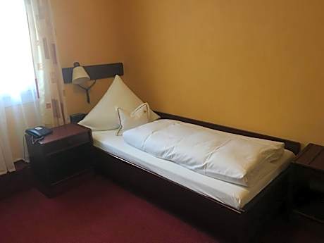 Single Room with Private Bathroom