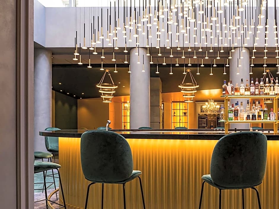 Le Louis Versailles Château Hotel-MGallery