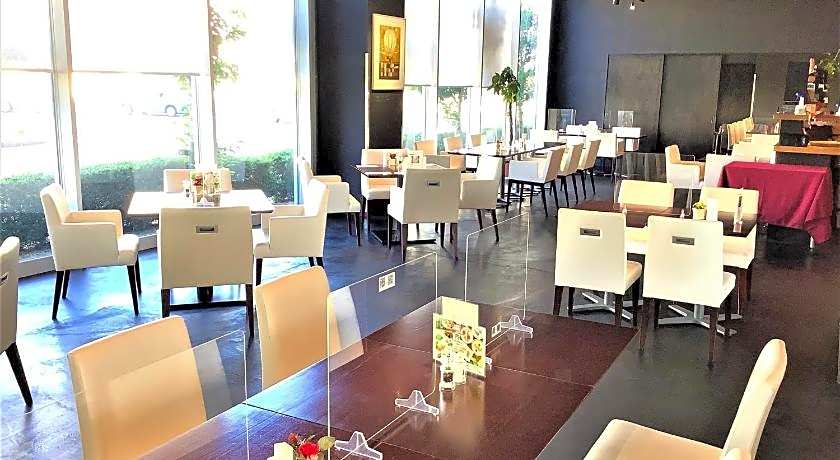 J Hotel Rinku