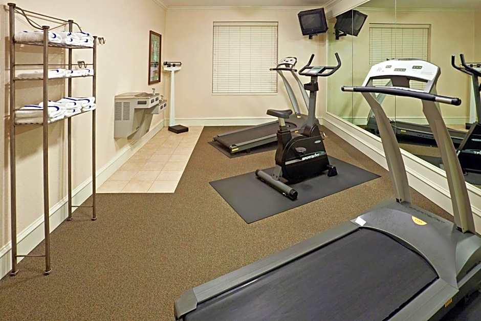 Holiday Inn Express Hotel & Suites Waxahachie By IHG