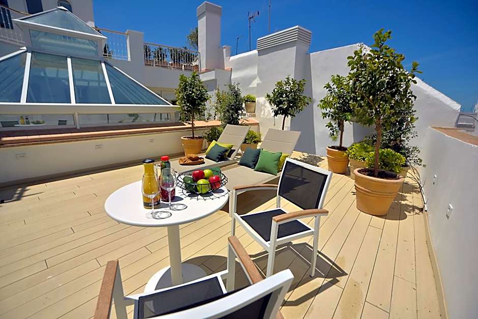 Plaza Mina Suites - Adults Recommended by Luxury Suites Cadiz