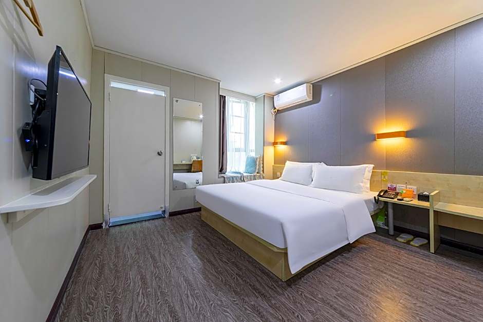 7 Days Inn Wuhan Huquan Street Yangjiawan Metro Station