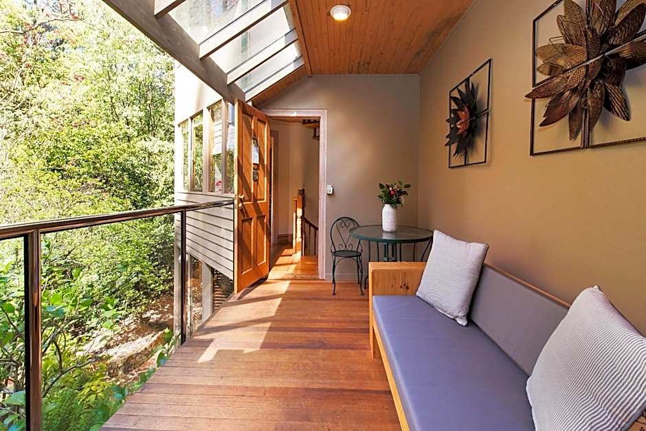 Linden Gardens Rainforest Retreat