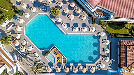 Hotel Niriides Beach