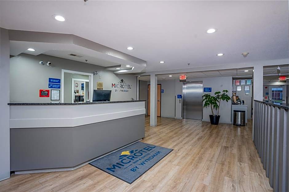Microtel Inn & Suites By Wyndham Albertville