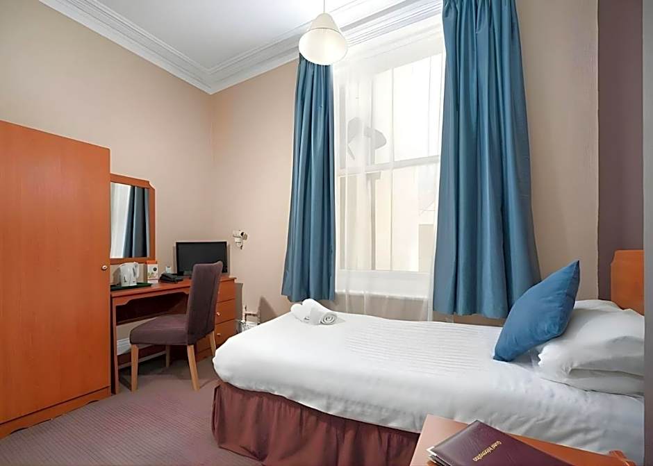 The Carlton Hotel