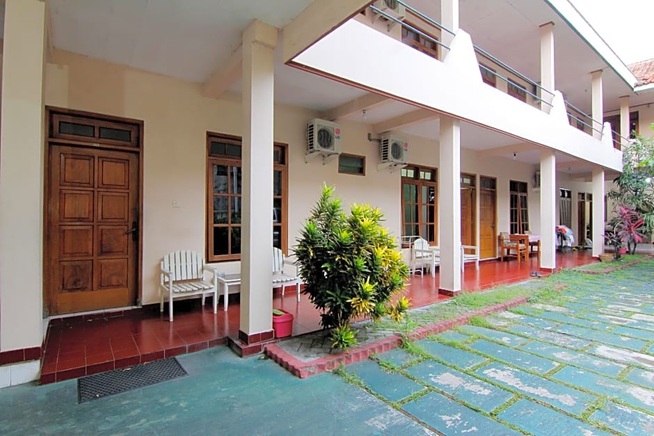 Mas Gun Guest House