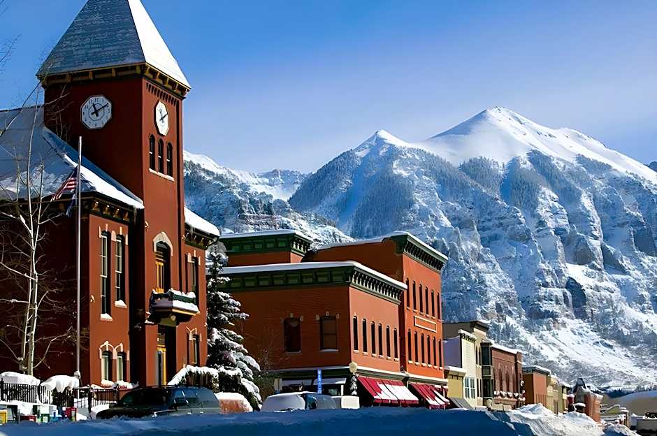 Mountain Lodge Telluride