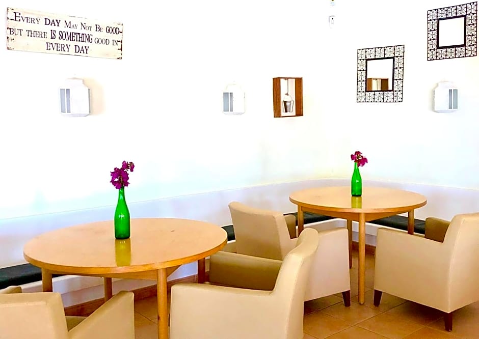 Albufeira Jardim by Umbral